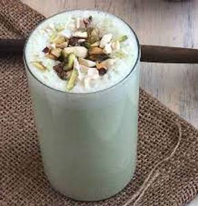 Kaju Lassi