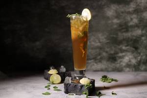 Chilled Lemon Iced Tea
