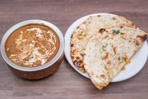 Dal Makhani With 1 Garlic Naan & 2 Butter Roti