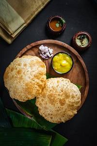 Poori Alu Curry