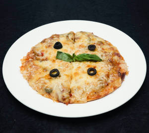 Full Chicken Pizza