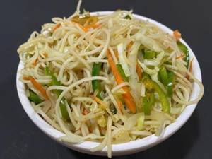 Veg Hakka Noodles