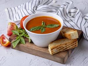 Veg Tomato Basil Soup