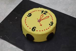 New Year Midnight Vanilla Cake