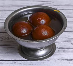 Gulab Jamun (3 Pieces)