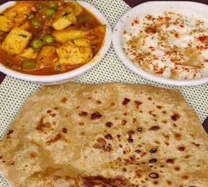3 Roti Aloo Matar+pickle+green Salad