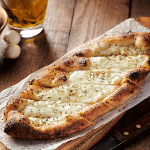 Garlic Bread Cheese And Chilly