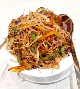 Veg Hakka Noodles