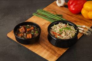 Chilli Paneer With Veg Fried Rice