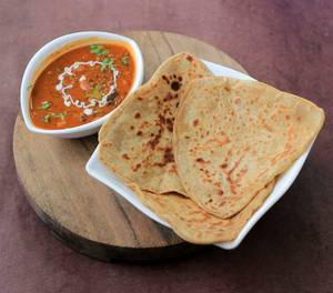 Dal Makhani Tawa Paratha Combo