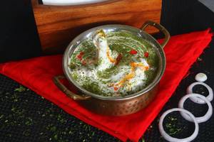 Mughlai Chicken White Gravy