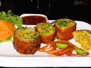 Tandoori Paneer Stuffed Aloo (4 Pcs)