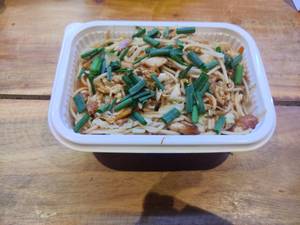 Wok Tossed Noodle Egg