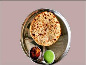 Pyaz Paratha