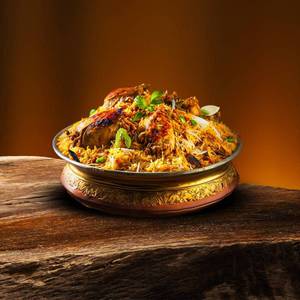 Chicken Lucknowi Biryani ( 1/2 Kg, Serves 1-2)