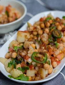 Aloo Chana Chaat