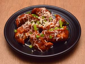 Cheese Pan Fried Momos (6 Pcs) 