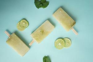 Fresh Lemon & Mint Popsicle - Made With 100% Natural Fruit.