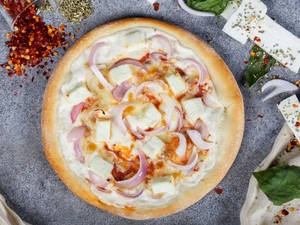 Paneer Onion Pizza