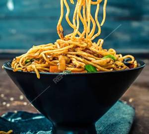 Schezwan veg noodles