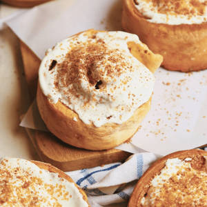 Classic Cinnamon Roll (1Pcs)