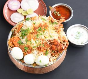 Chicken Hyderabadi Biryani Family Pack 