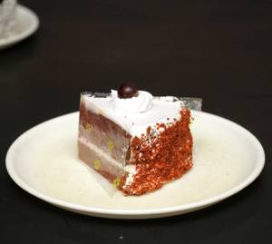 Red Velvet Pastry