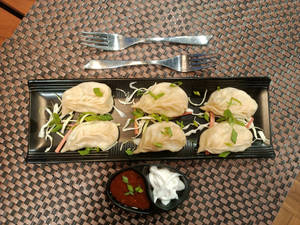 Su Paneer Momos