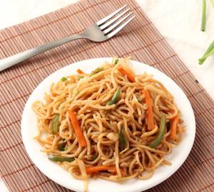 Veg Hakka Noodles