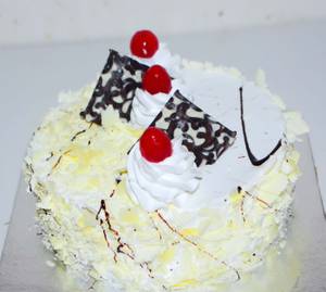White Forest Cake ( 500 Grms )