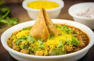 Samosa Ragda