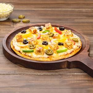 Classic Bbq Paneer Pizza