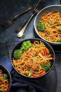Veg Chowmein Mini