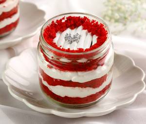 Red Velvet Jar Cake