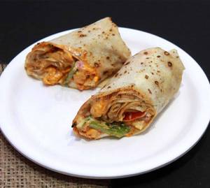 Cheesy  Paneer Tikka Wrap With Fries [ Regular ]