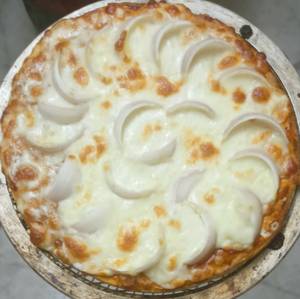 7" Onion Pizza