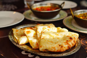 Cheese Garlic Naan