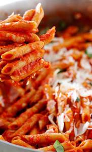 Delhi Butter  Penne [Paneer Or Chicken In Makhani Sauce] [Signature Dish!!]