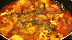 Aloo Gobi Ki Dry Sabji