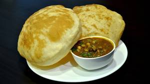 Chole Bhature [2Pc]