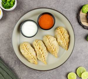 Chicken Momos Steamed