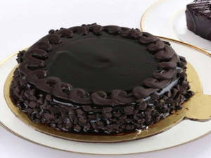 Choco Chips Cake