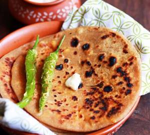 Paneer Pyaz Paratha