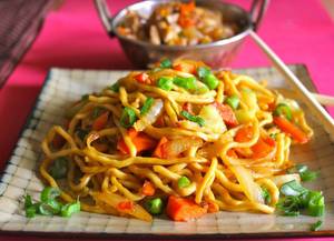 Schezwan noodles
