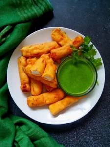 Paneer Pakoda (2 Pcs)