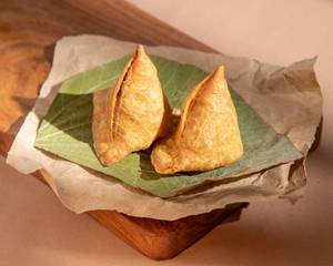 Samosa (2 Pcs)(1 Plate)