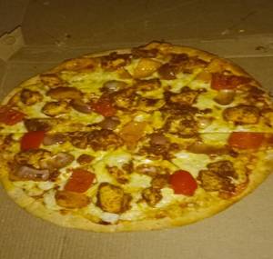 Chicken Tikka Pizza