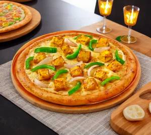 Paneer Onion & Capsicum With Desi Makhani Sauce 9 Inches