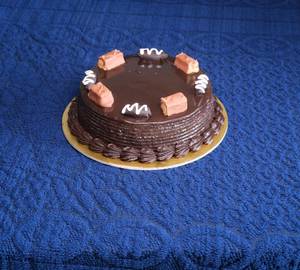 Eggless Snicker Chocolate Cake