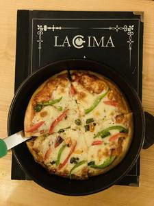 Veggie Hot Pizza